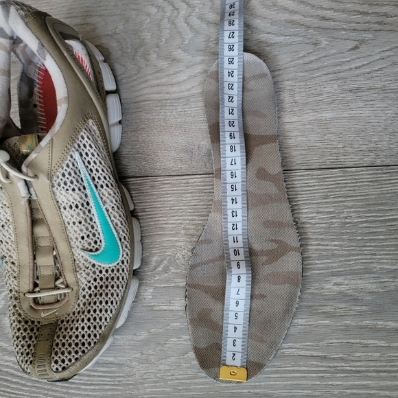 Nike Zoom Air Women's Tan and Teal Sneakers - Picture 7 of 7